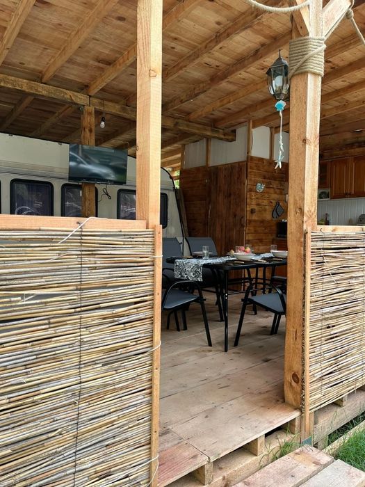 Каравана под наем "Диви и Щастливи" - къмпинг Атлиман