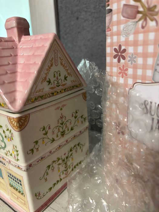 Захарница от колекцията на Charly Wilde