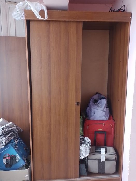 Продам  шкаф  в   отличном  состоянии