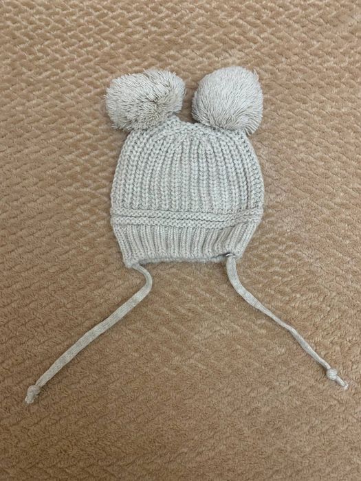 Детские вещи на новорождённых