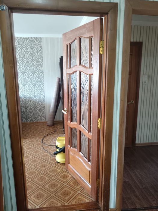Продам межкомнатные двери из дерева