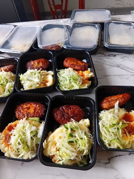 Готовые обеды,продукты питания