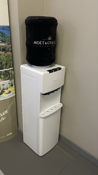 Продам кулер для воды