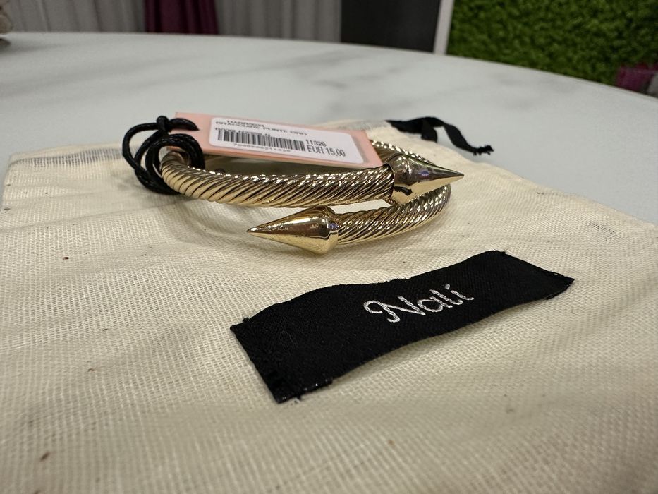 Дамски гривни нови