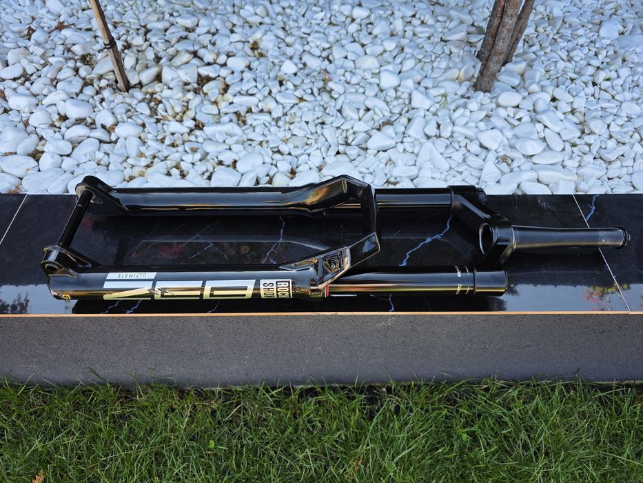 Furca Rockshox Zeb Ultimate + Vivid ultimate 2024