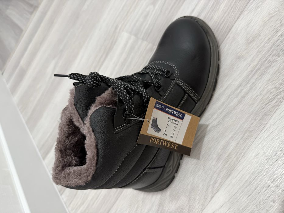 Продам зимние ботинки сефти