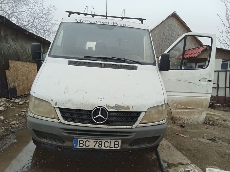 Vând sprinter 213