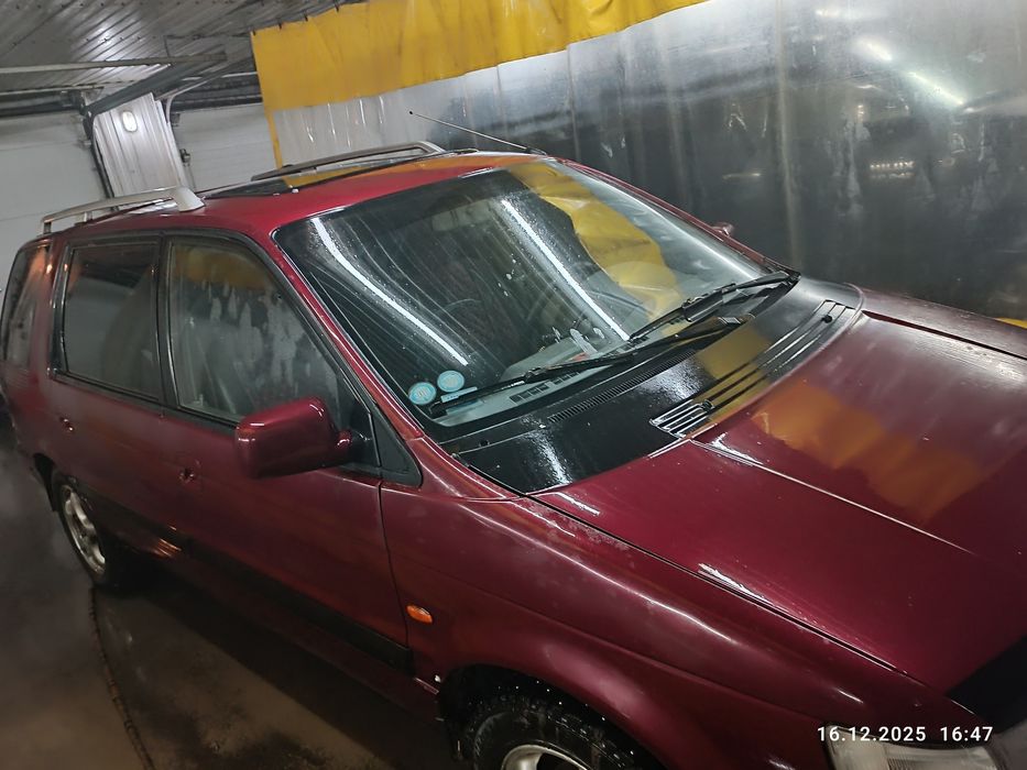 Продам машину минивэн Спейс Вагон