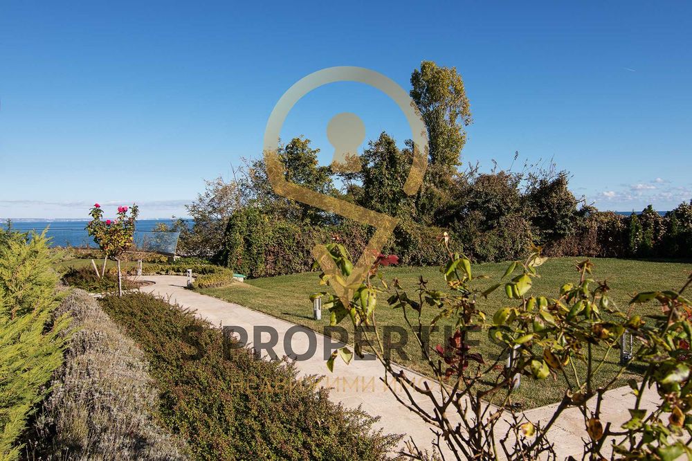 Дава се под наем Двустаен апартамент в к.к. Св.Св. Константин и Елена - 72 кв.м за 800 € - Снимка #9