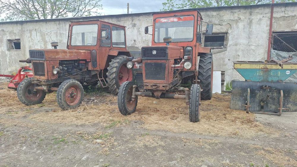 Tractor de vânzare în stare perfectă de funcționare