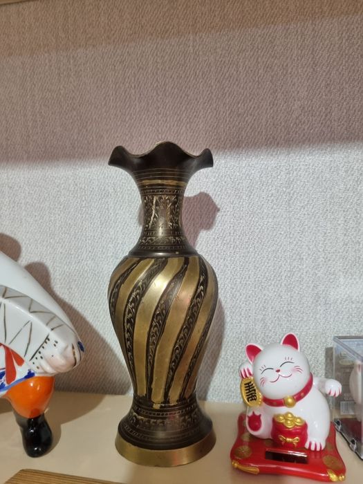 Вазы хрусталь, стекло, медь