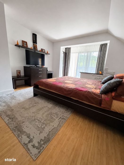 Vilă cu două locuințe independente-piscină-complet funcțională