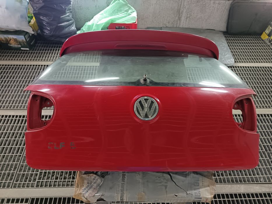 Haion Vw Golf 5 hachback cu Eleron