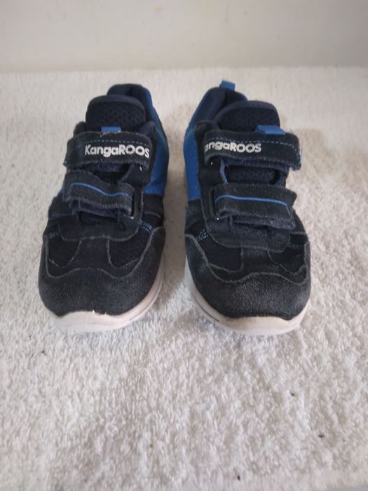 Adidași pentru copiii mărimea 31