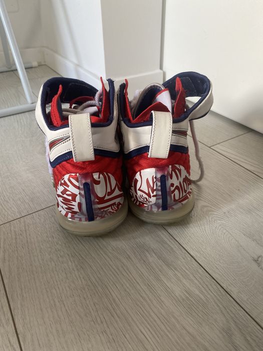 Lebroni  XVll baschet