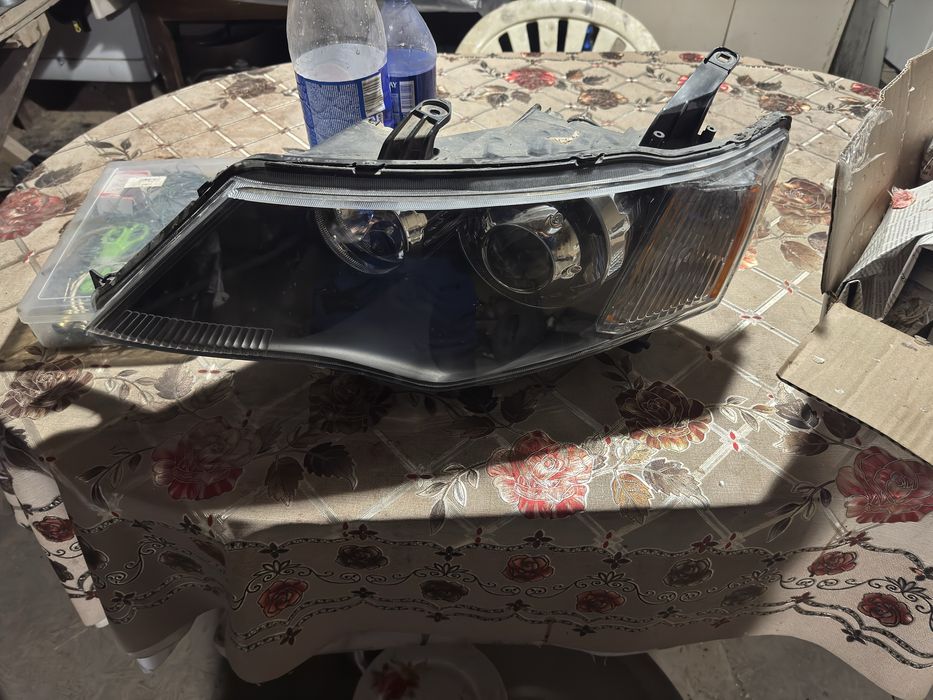 Фар на митсубиси оутландер 2