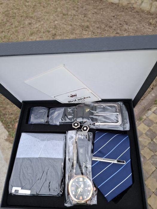 Set barbatesc ,cutie cadou pentru barbat,portofel si curea piele