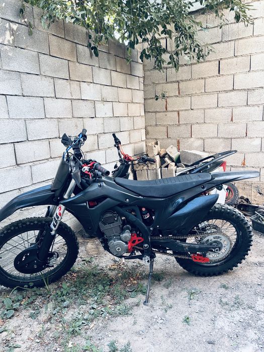 Продам эндуро 250куб