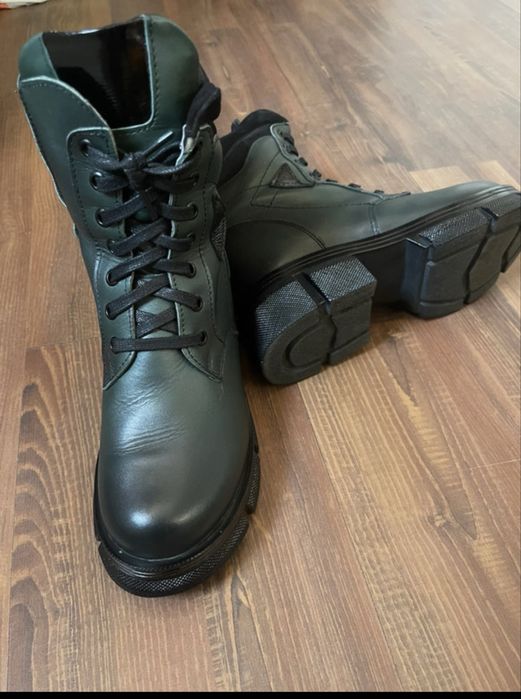 Ghete din piele verde/negru