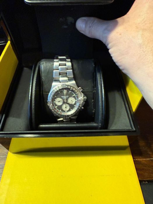 Breitling Hercules A39363 оригинален кутии и документи в топ състояние