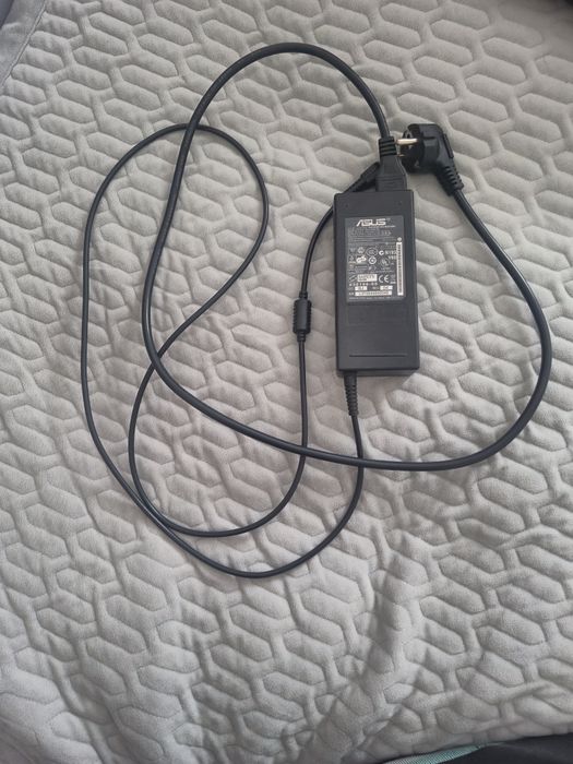 Ноутбук Asus в нормальном состоянии