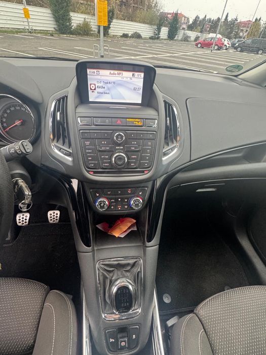 Opel Zafira Tourer OPC 2.0 ctdi 177cp