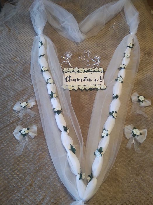 Сватбена украса за автомобил