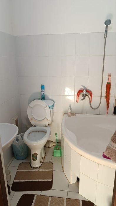 27-мкр 1-этаж 3 комната