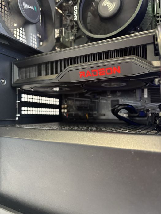 Геймърски компютър AMD Ryzen 5 5600X, RX 6750 XT 12GB, 32GB ram