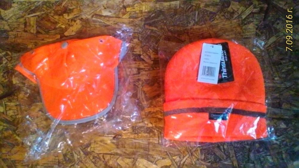 елек-елеци-жилетки за лов.Оранжевия е мембрана