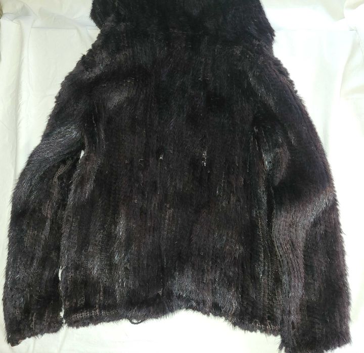 естествена НОРКА плетено яке с качулка - М