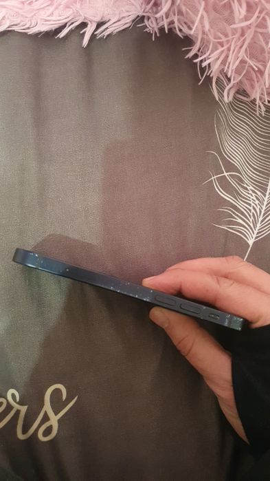 Продам или обменяю айфон 12 мини