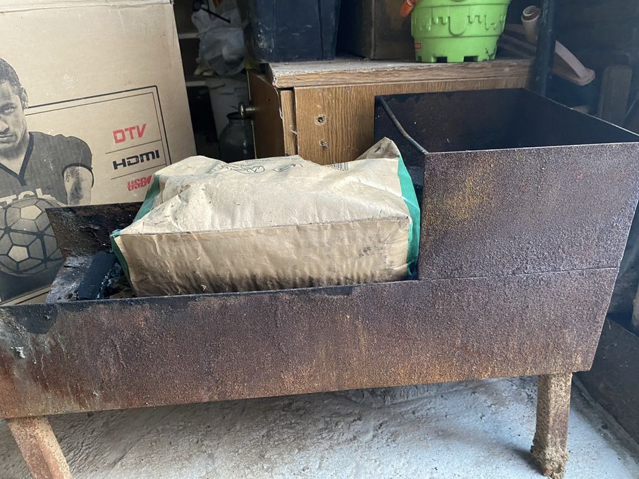 Мангал  на сьемных ножках