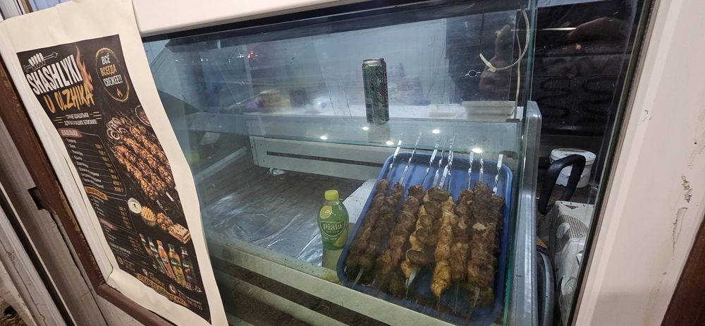 Продам витриный холодильник