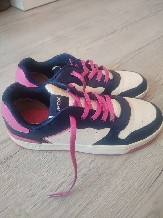 Нови спортни обувки Geox!