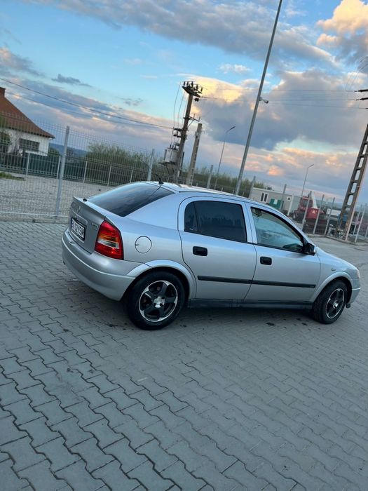 Vând Opel Astra g