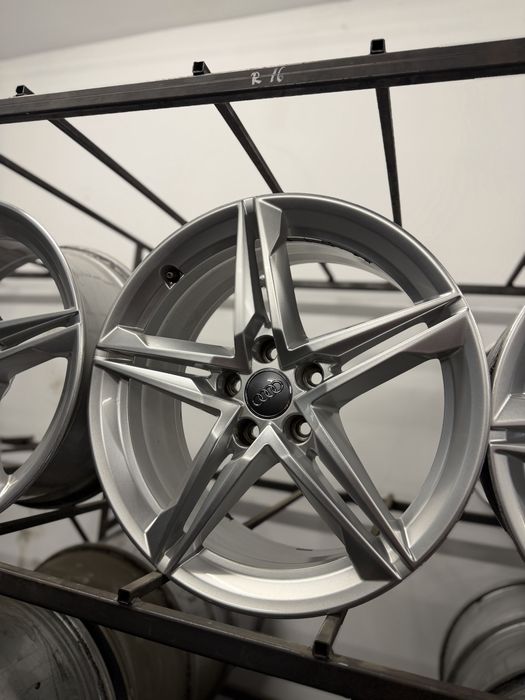 Jante Audi Originale R18, Audi A4 B9, Audi A6, stare impecabila!