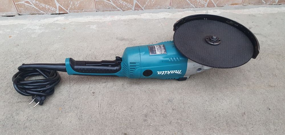 Flex makita mare 2200w.