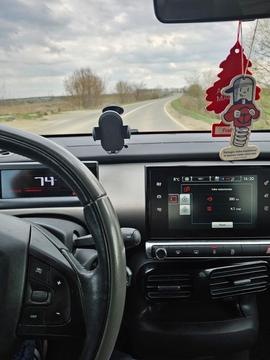 Vând Citroen c4 cactus