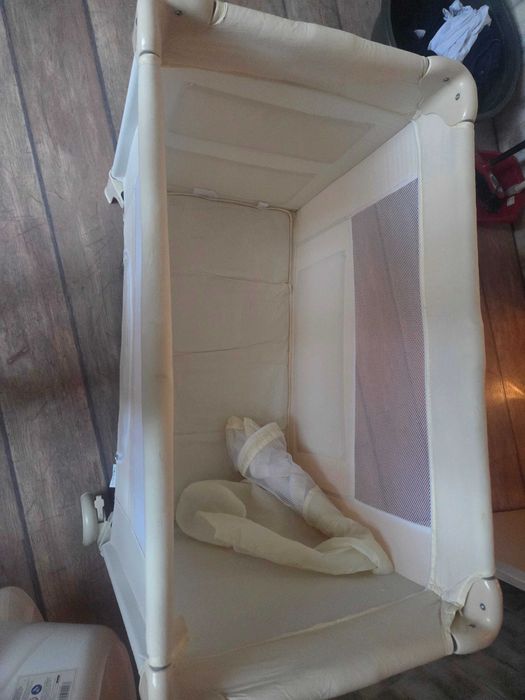 Детска сгъваема кошара Fillikid с две нива