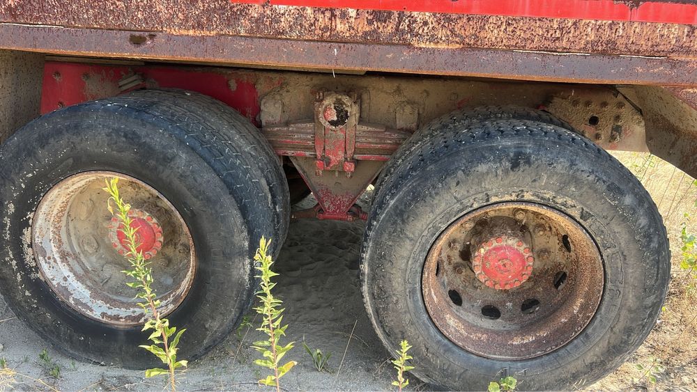 Tracker  8x4 DAF fooden