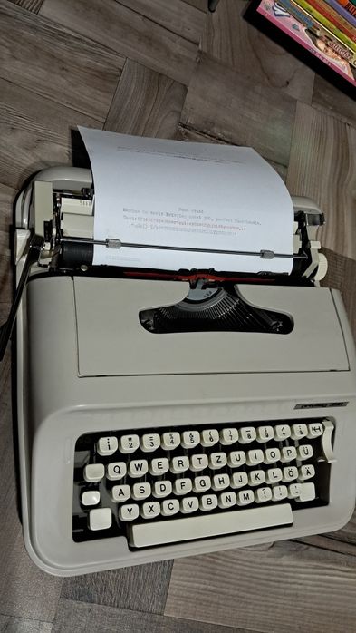 Mașină de scris  Privileg