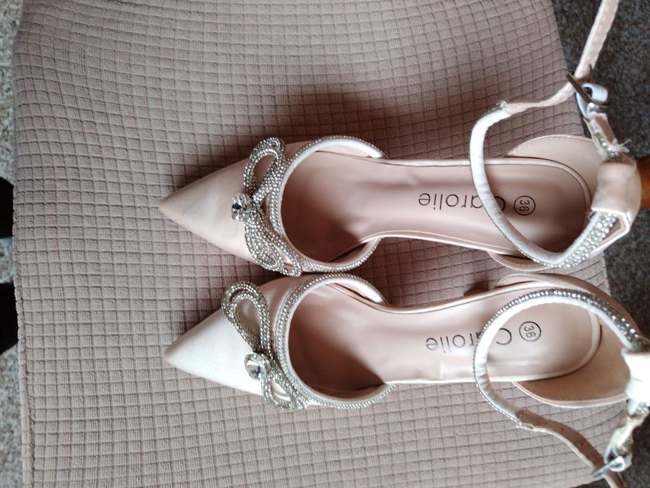 Pantofi eleganți toc 6 cm marime 36