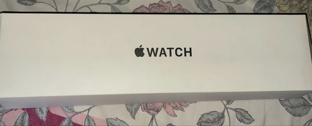 Apple watch se срочно продам
