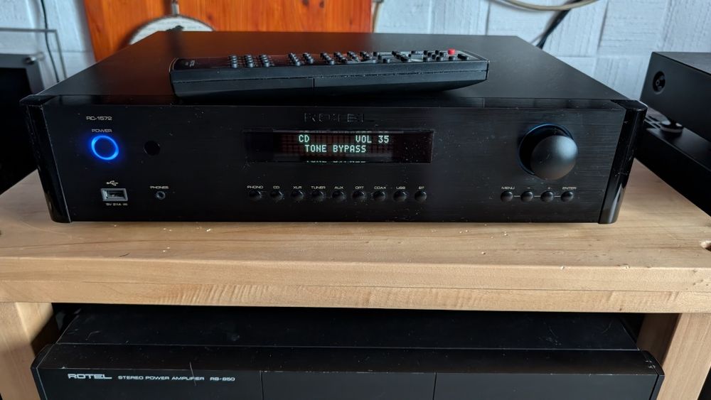 Rotel RC  1572 ( schimb) preamplificator de top  nou