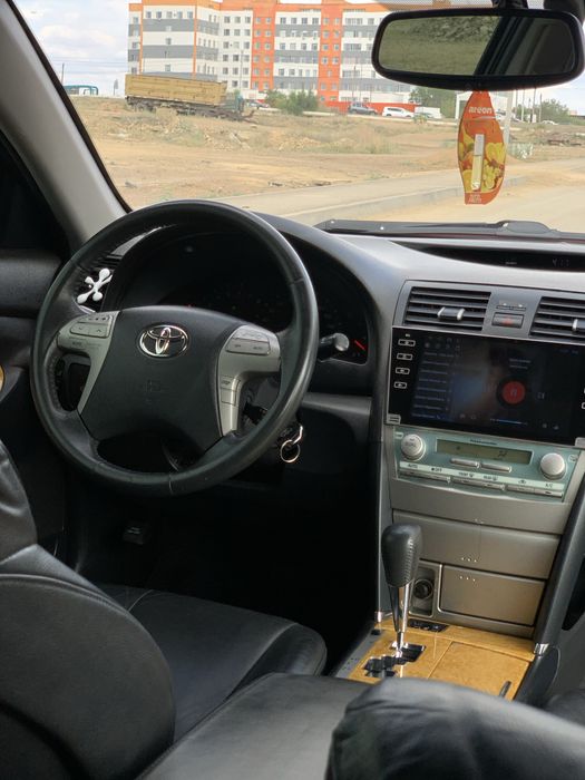 Продам автомобиль Toyota Camry