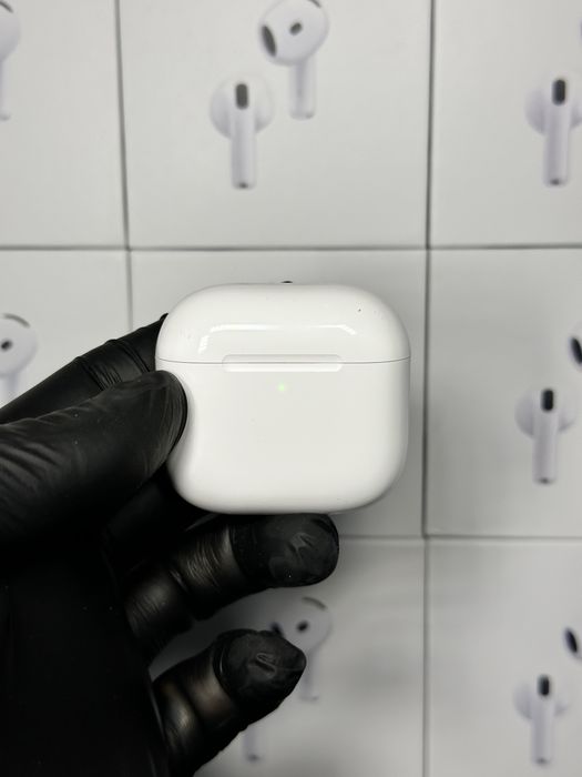 Apple AirPods 4 • Functii Active