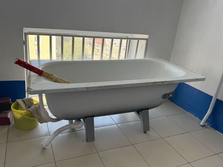 Продам Ванную почти Новый