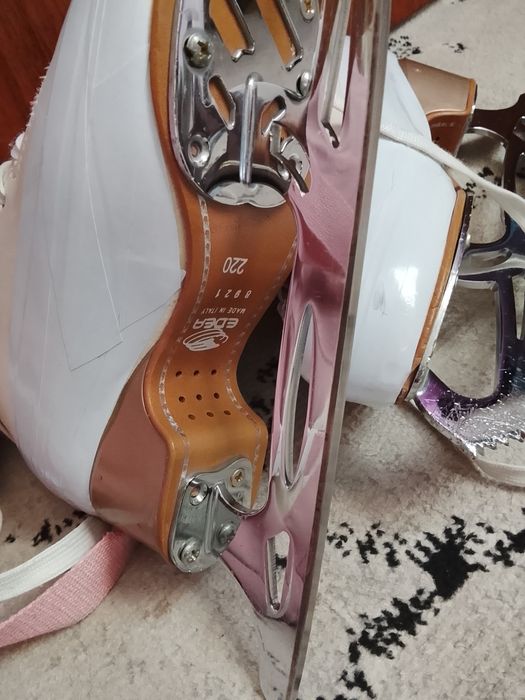 Продам коньки профессиональные