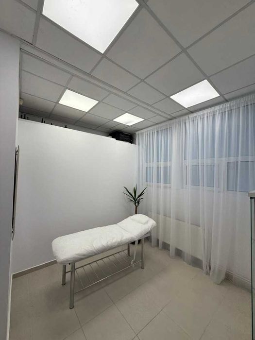 Camera salon infrumusetare